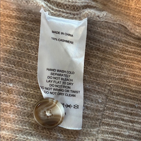 Quince oversized boyfriend fisherman ribbed cardigan - Picture 5 of 10